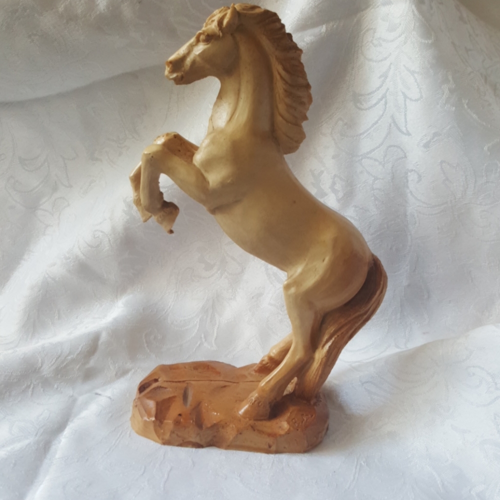Resin Ceramic Prancing Horse Sculpture ?Rough Out?